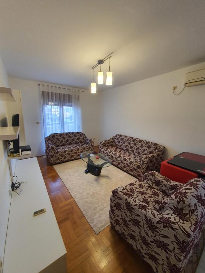 Comfort One Bedroom Apartment Podgorica Exteriör bild